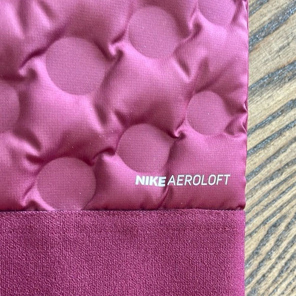 Nike Aeroloft Goose Down Running Vest - Picture 8 of 15